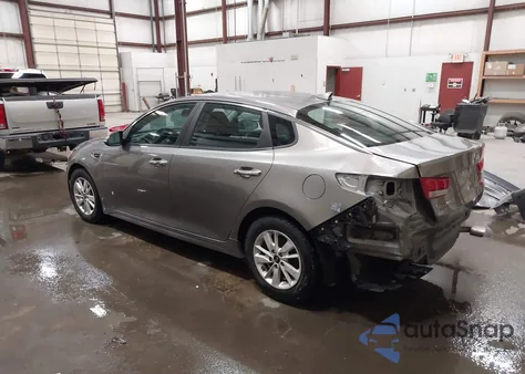 2018 Kia Optima Lx z USA, uszkodzony, nr VIN 5XXGT4L31JG192936